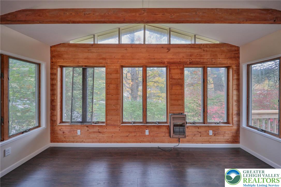 1243 Blue Mountain Circle