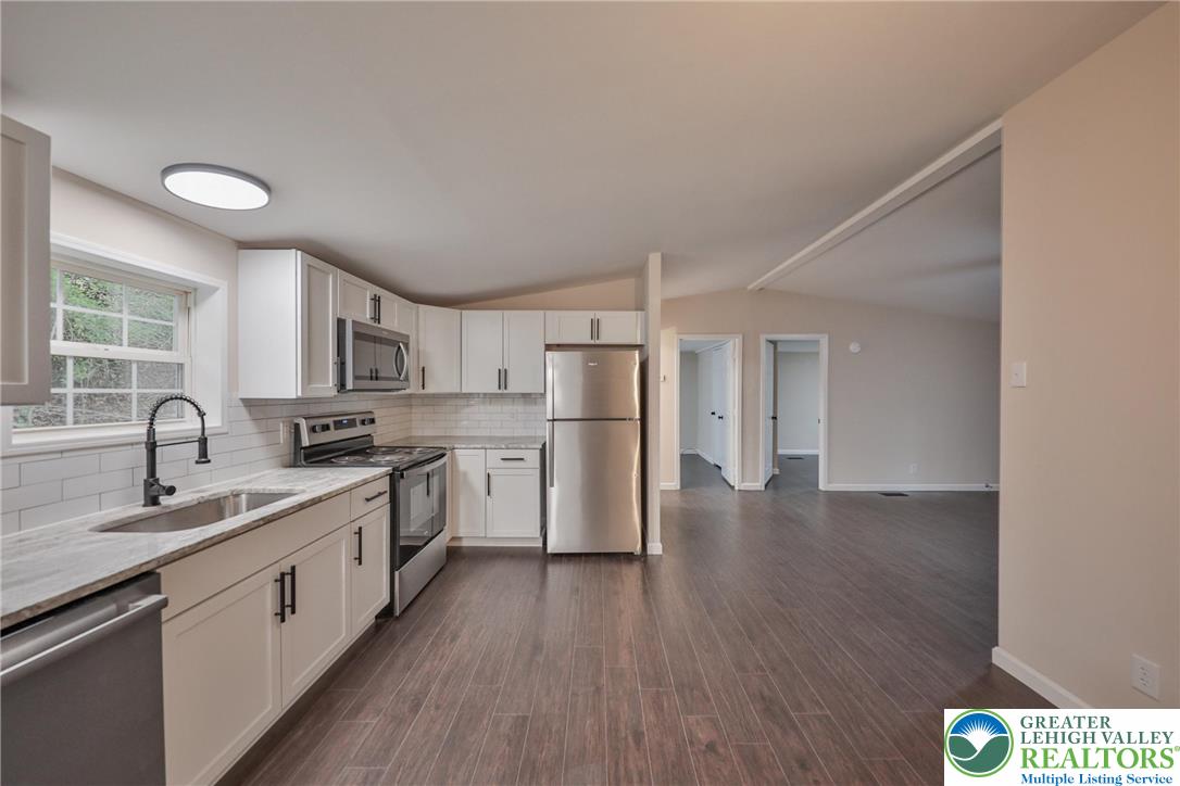 1243 Blue Mountain Circle