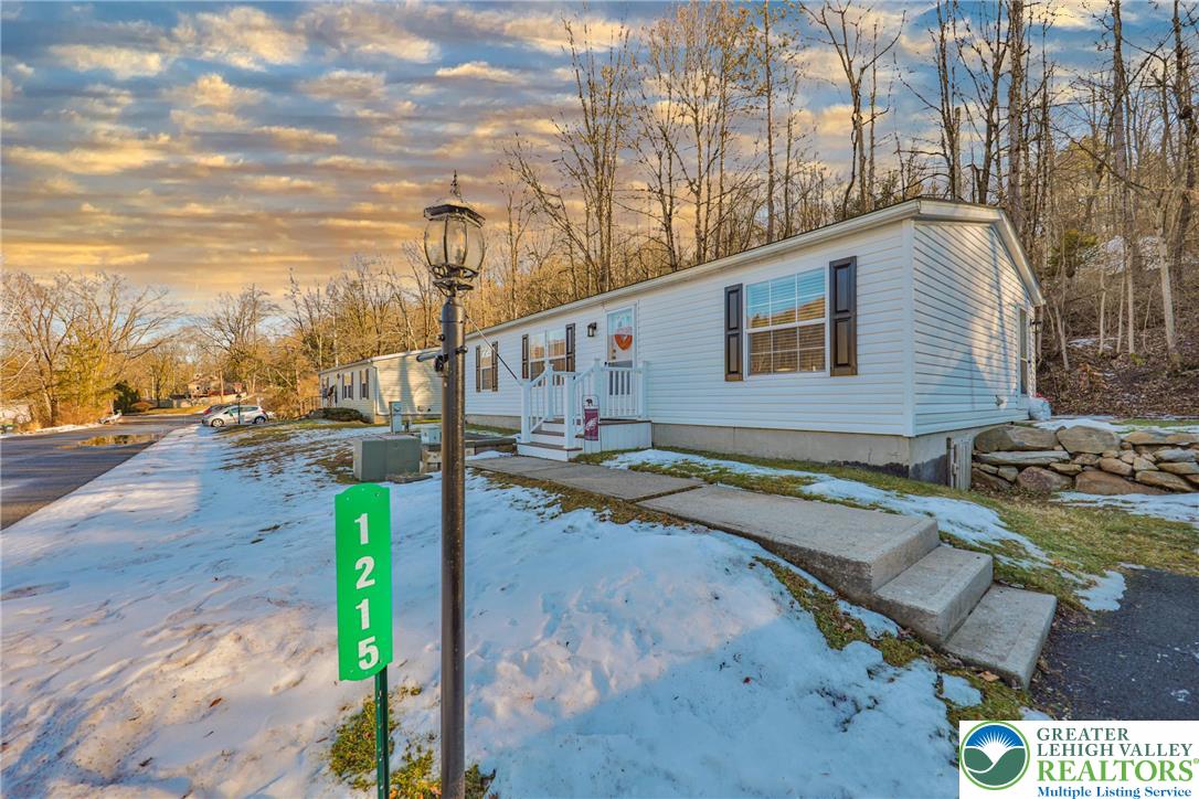 1215 Blue Mountain Circle