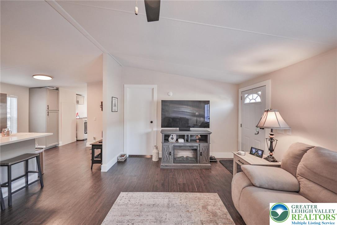 1215 Blue Mountain Circle