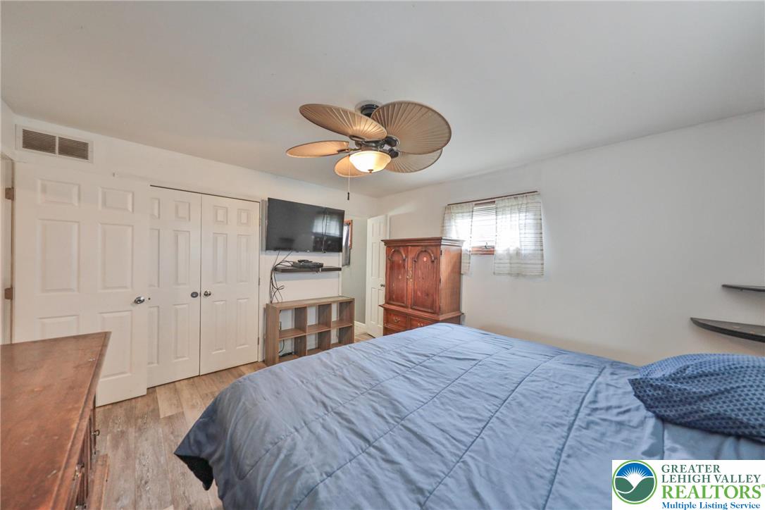 7580 Kings Highway
