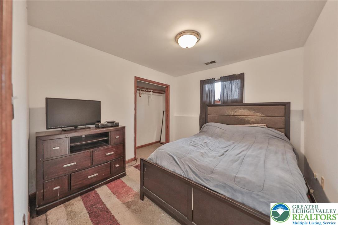 7580 Kings Highway