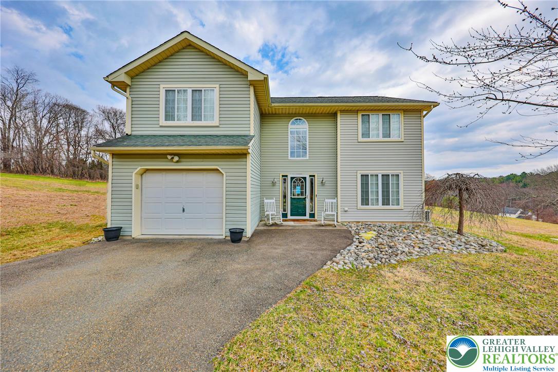 2260 Reo Drive