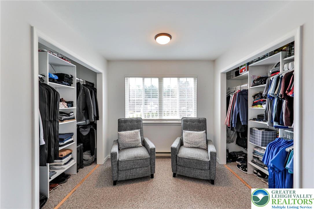 2260 Reo Drive