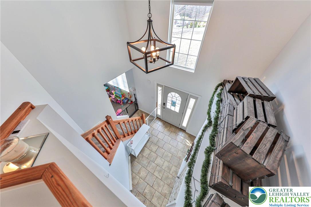 2260 Reo Drive