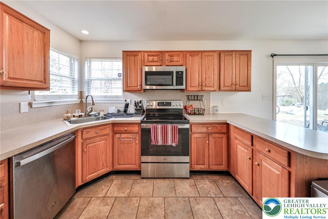 2260 Reo Drive