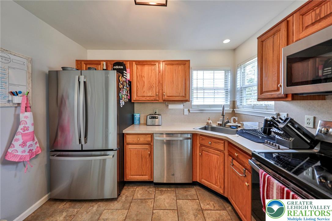 2260 Reo Drive