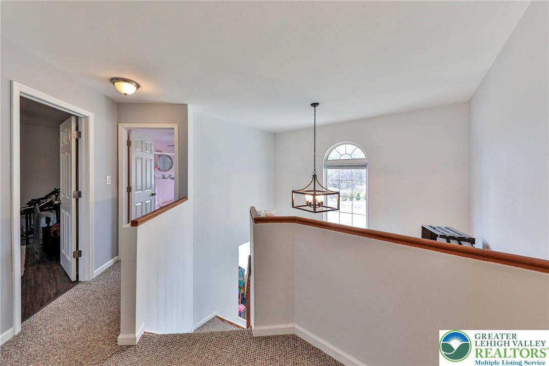2260 Reo Drive