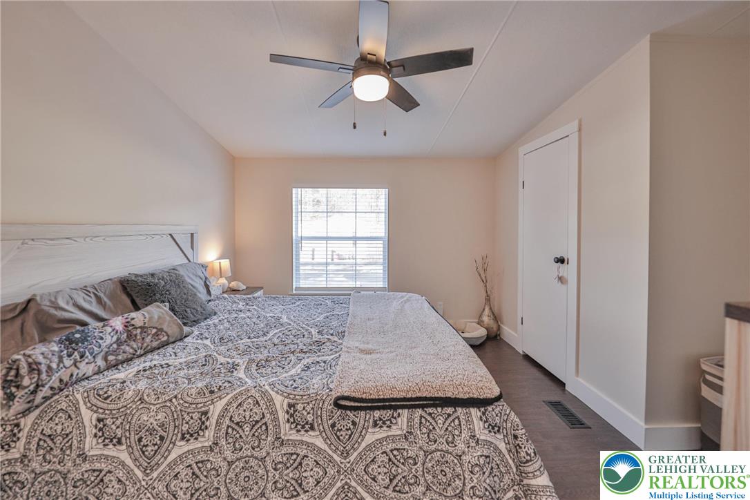 1215 Blue Mountain Circle