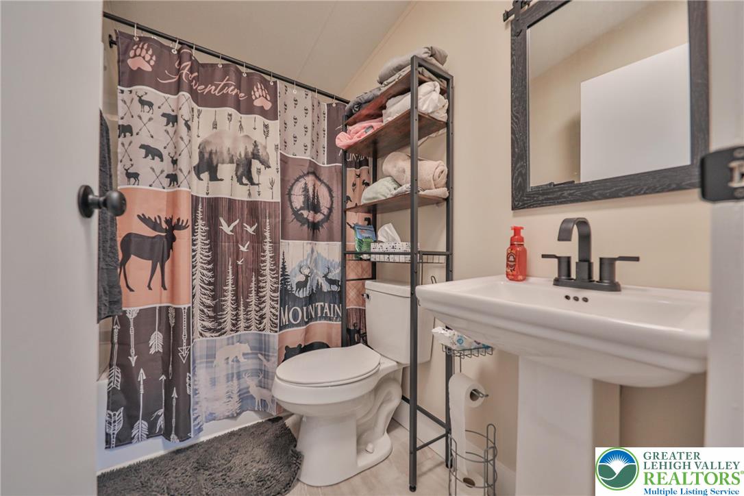 1215 Blue Mountain Circle