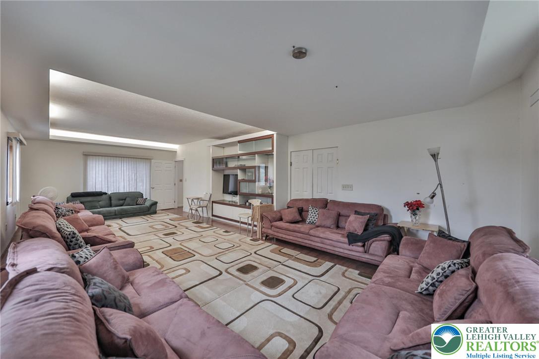 7494 Mount Eaton Road