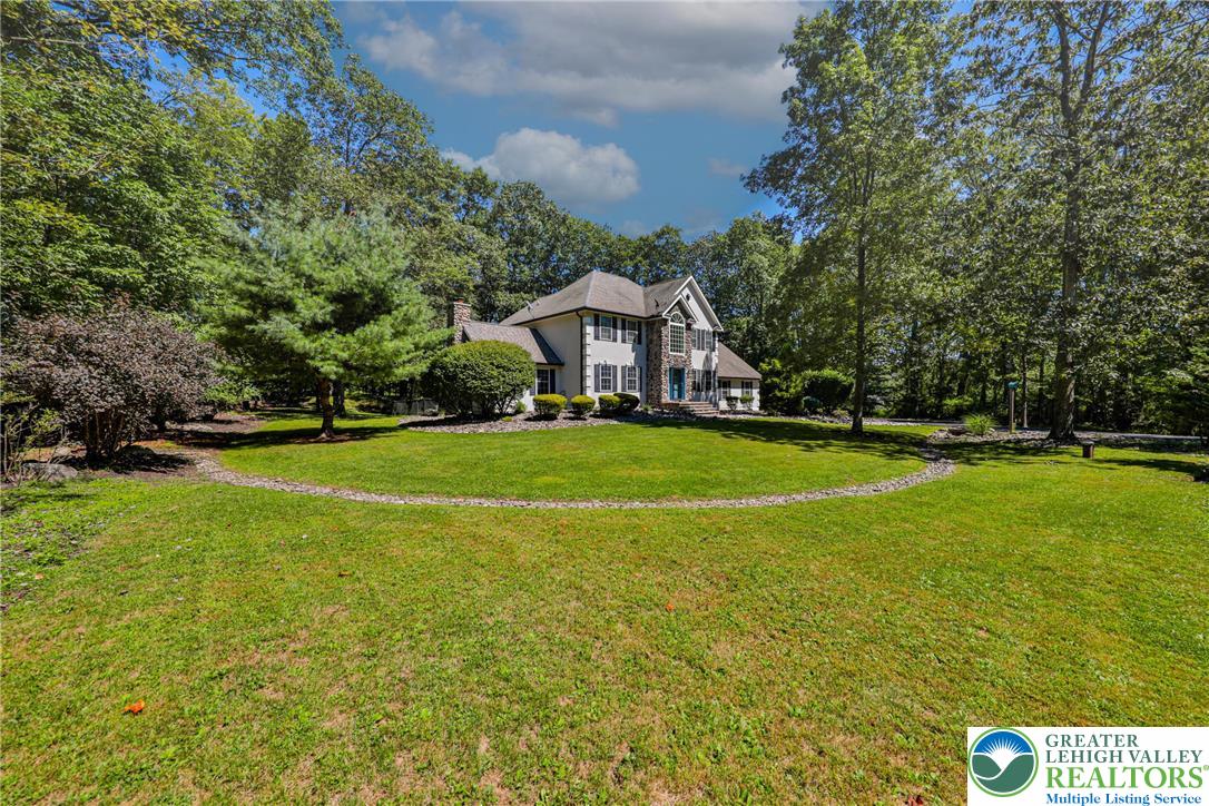 114 Hollow Drive