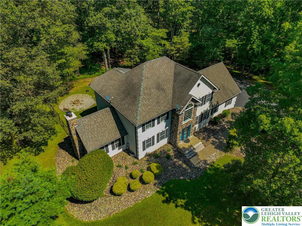 114 Hollow Drive