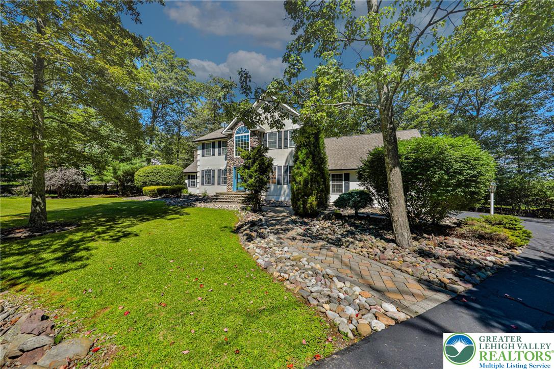 114 Hollow Drive
