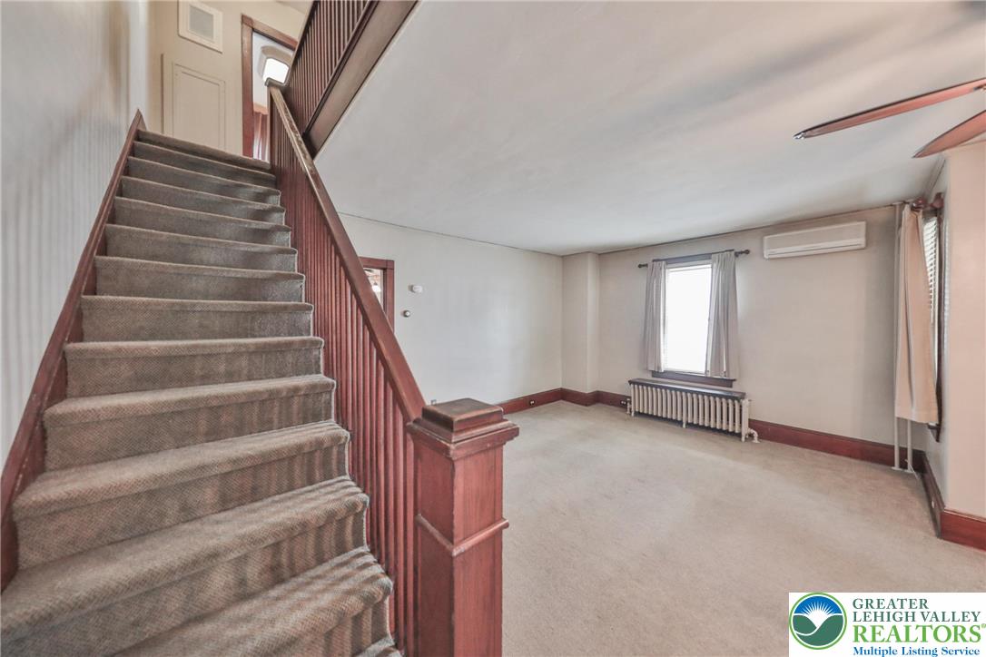 232 Columbia Avenue
