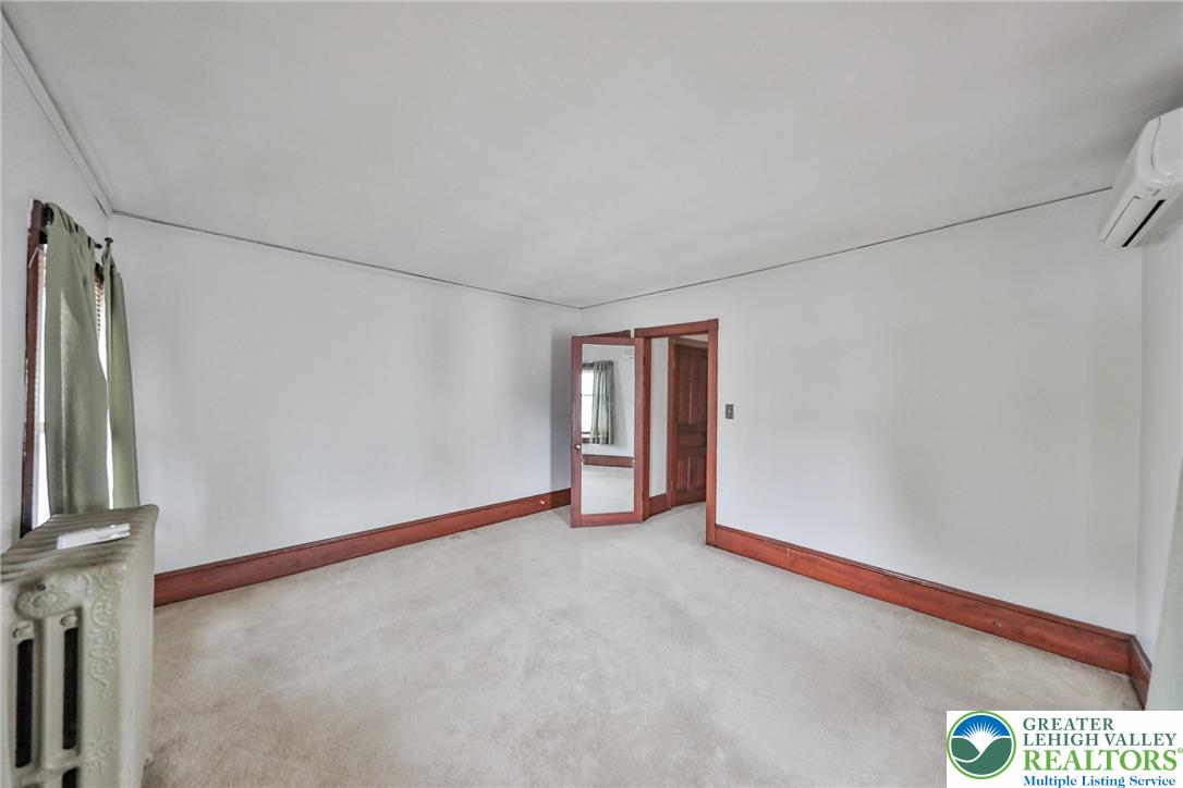 232 Columbia Avenue