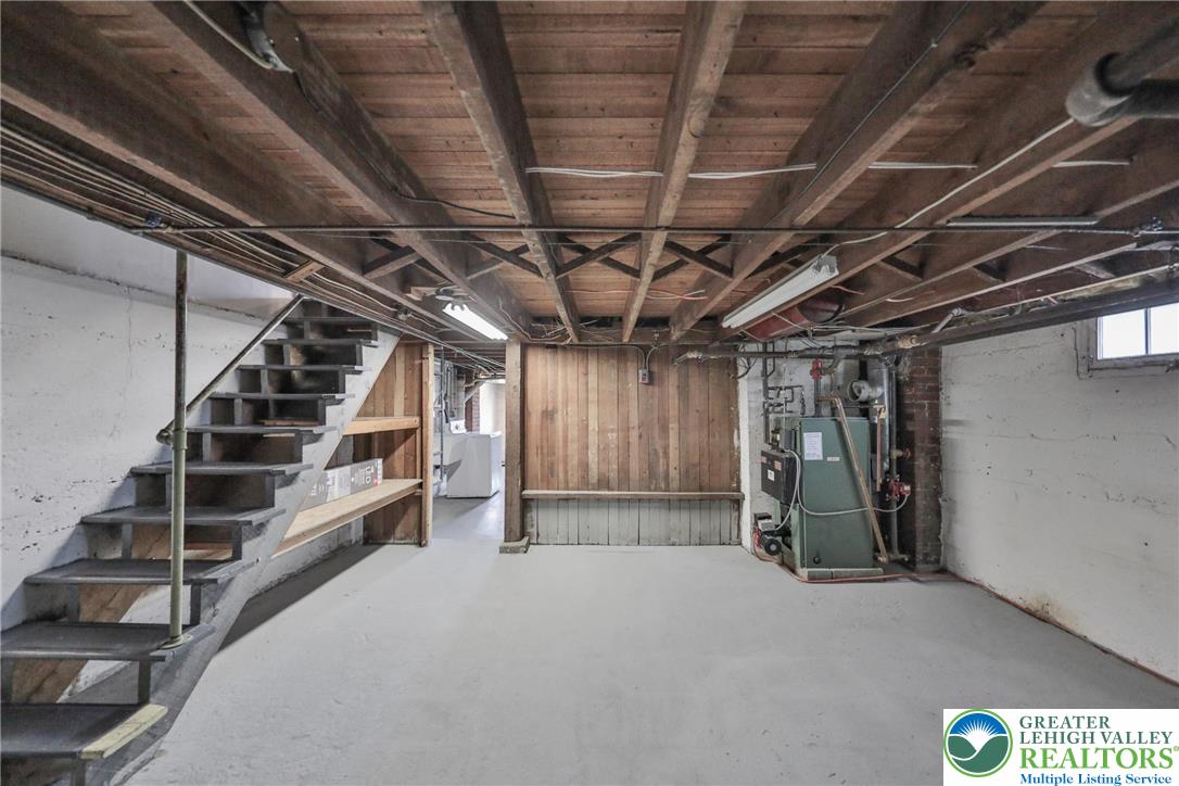232 Columbia Avenue