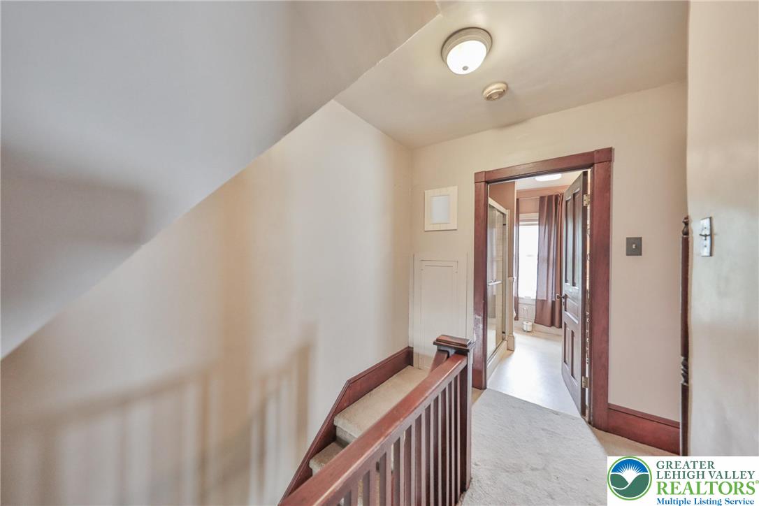 232 Columbia Avenue