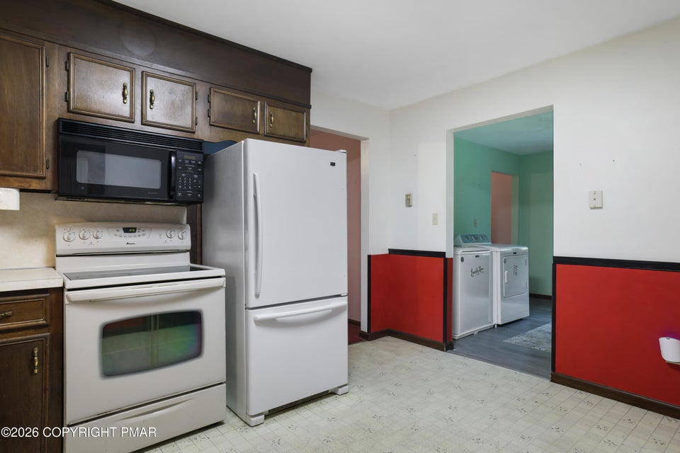 1585 Starry Lane