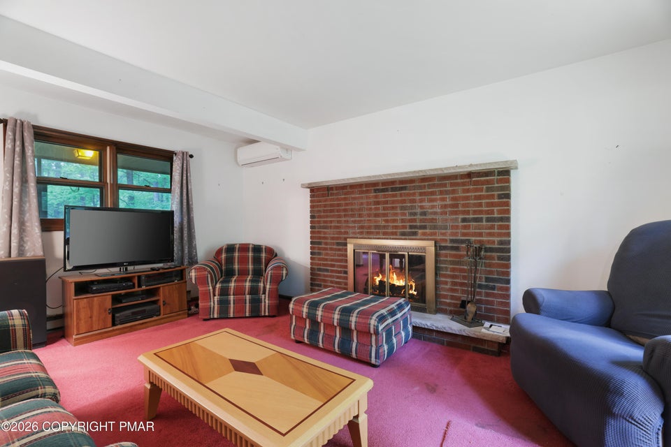 1585 Starry Lane