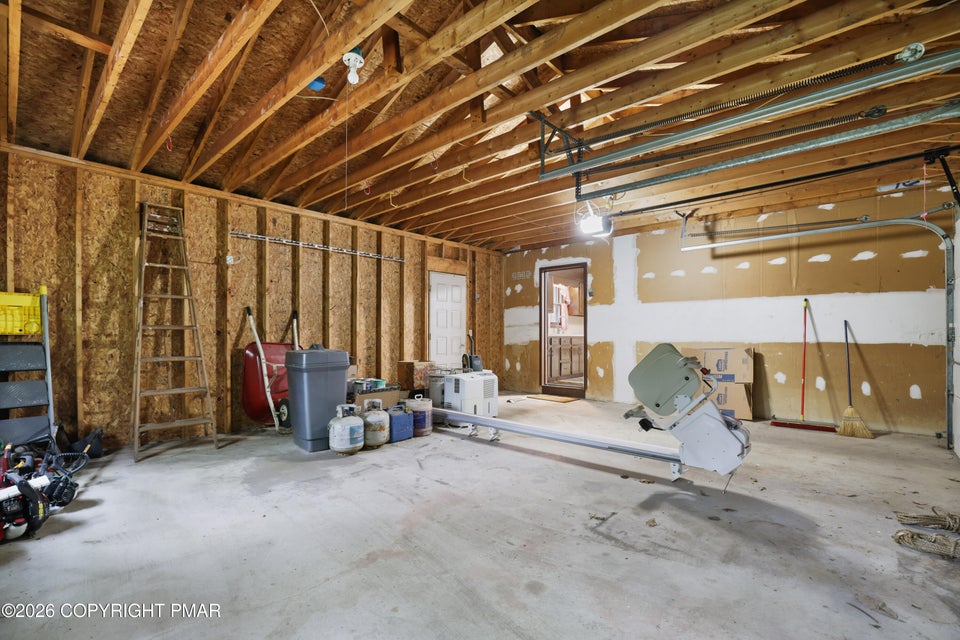1585 Starry Lane