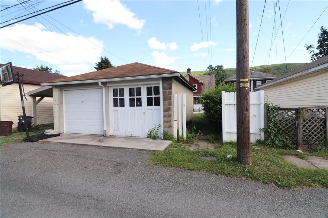 629 Franklin Avenue