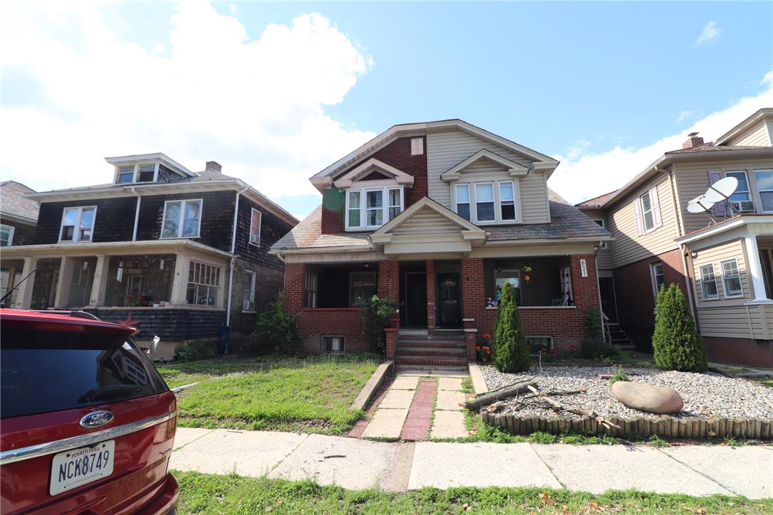 629 Franklin Avenue