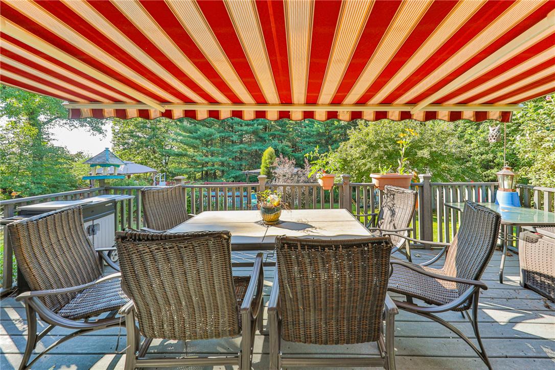 4132 Crest View Drive