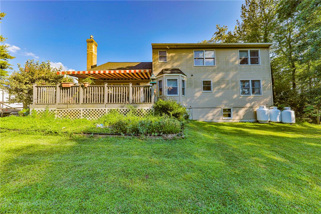 4132 Crest View Drive