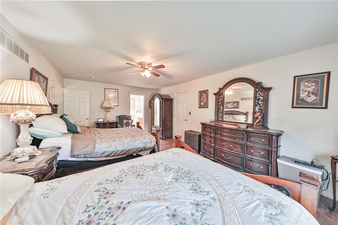 4132 Crest View Drive