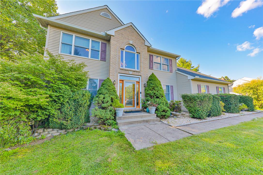 4132 Crest View Drive