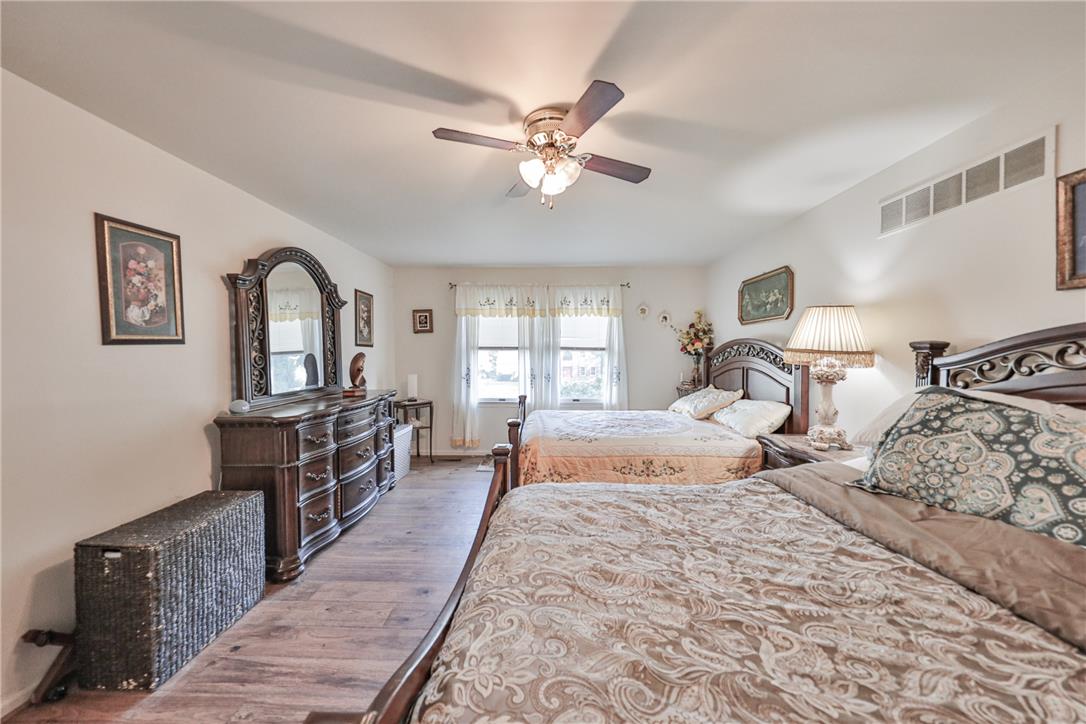 4132 Crest View Drive