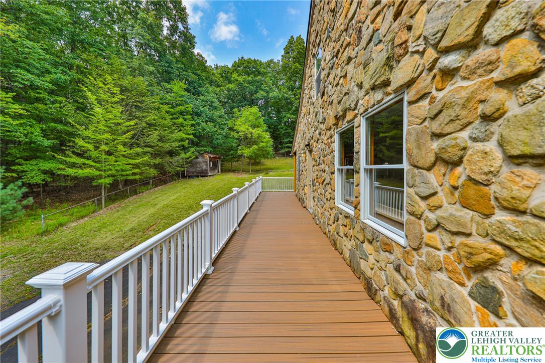 2153 Meadowlake Road