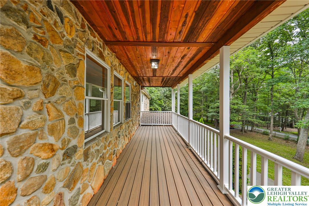 2153 Meadowlake Road