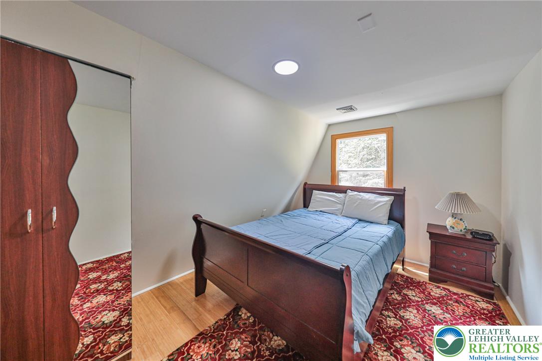 2153 Meadowlake Road