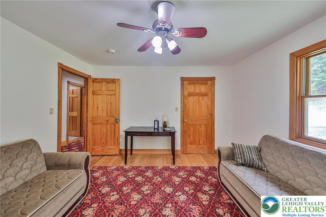 2153 Meadowlake Road