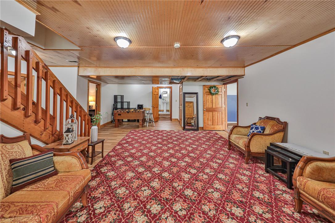 2153 Meadowlake Road
