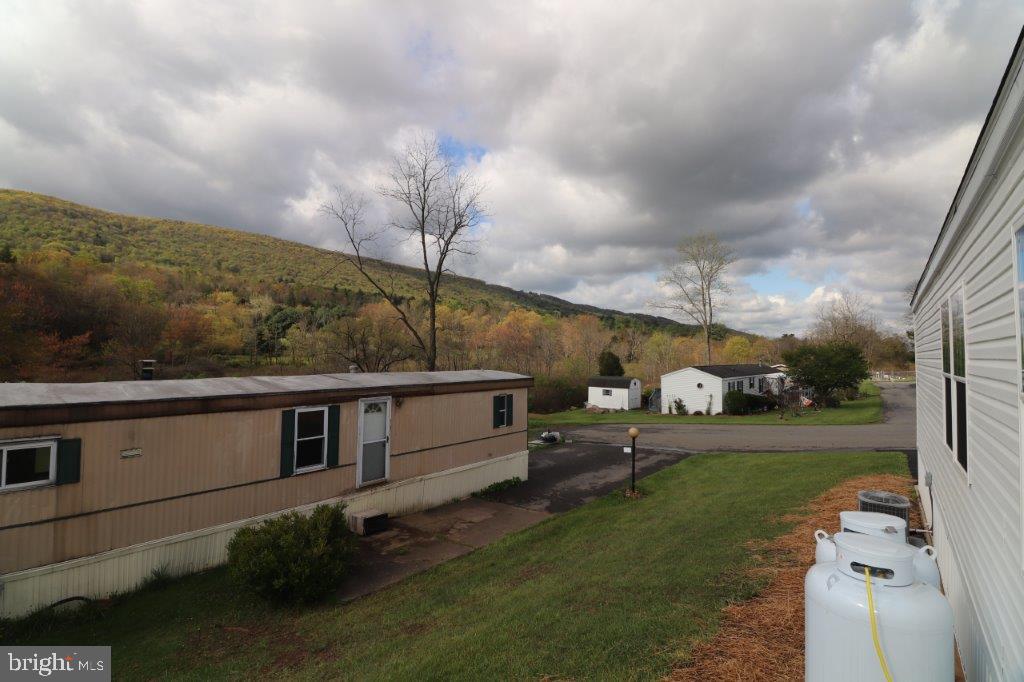 41 Hillside Pl