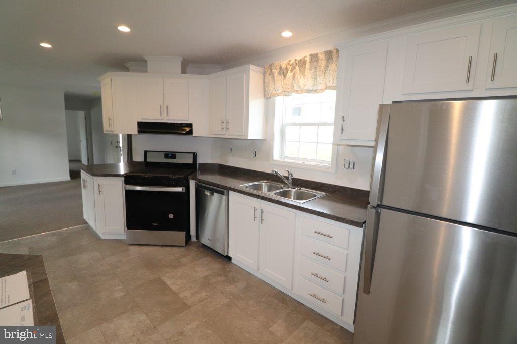 41 Hillside Pl