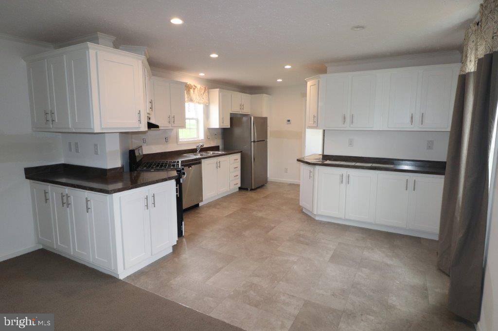 41 Hillside Pl