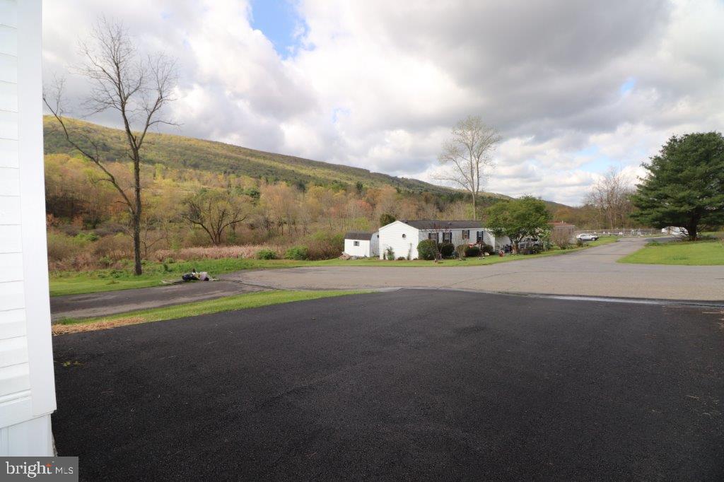 41 Hillside Pl