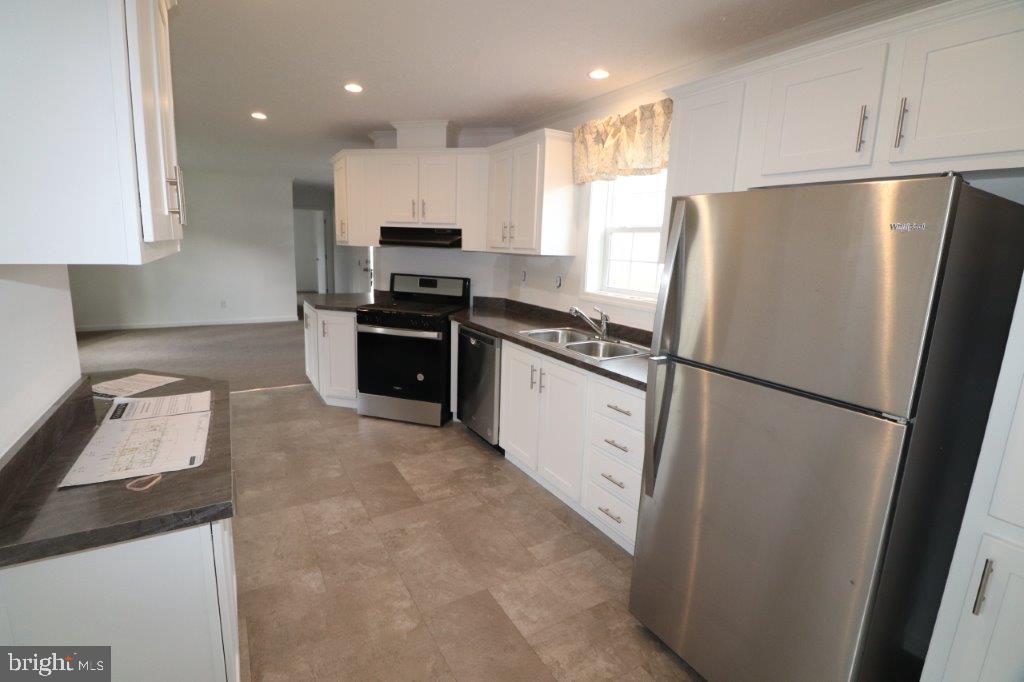 41 Hillside Pl