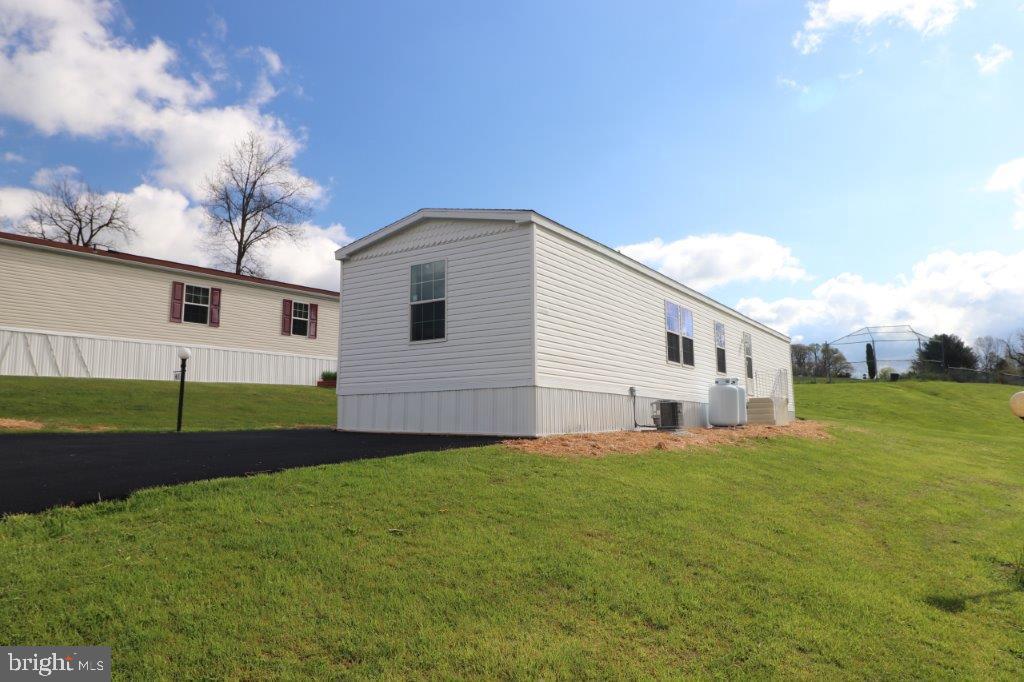 41 Hillside Pl