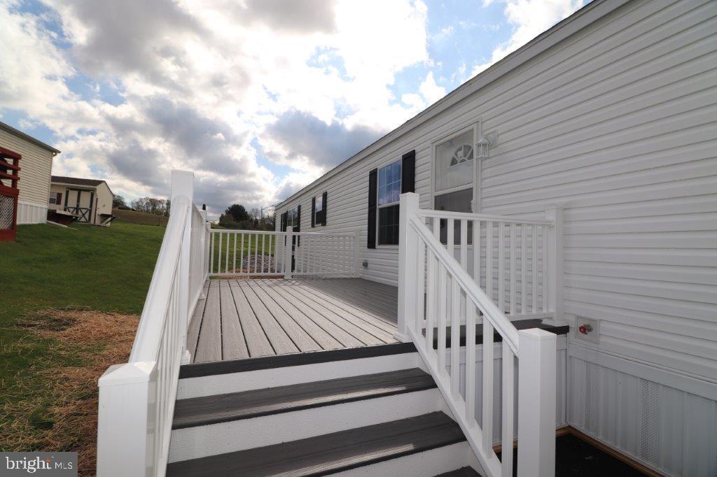 41 Hillside Pl