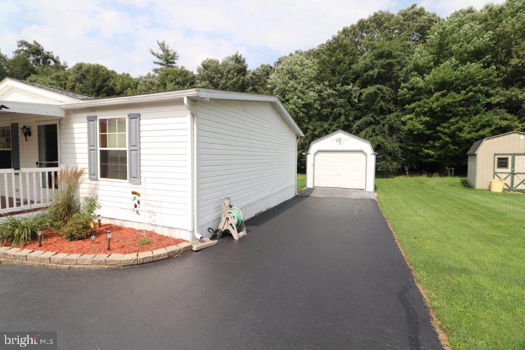 2 Sam Brooke Cir