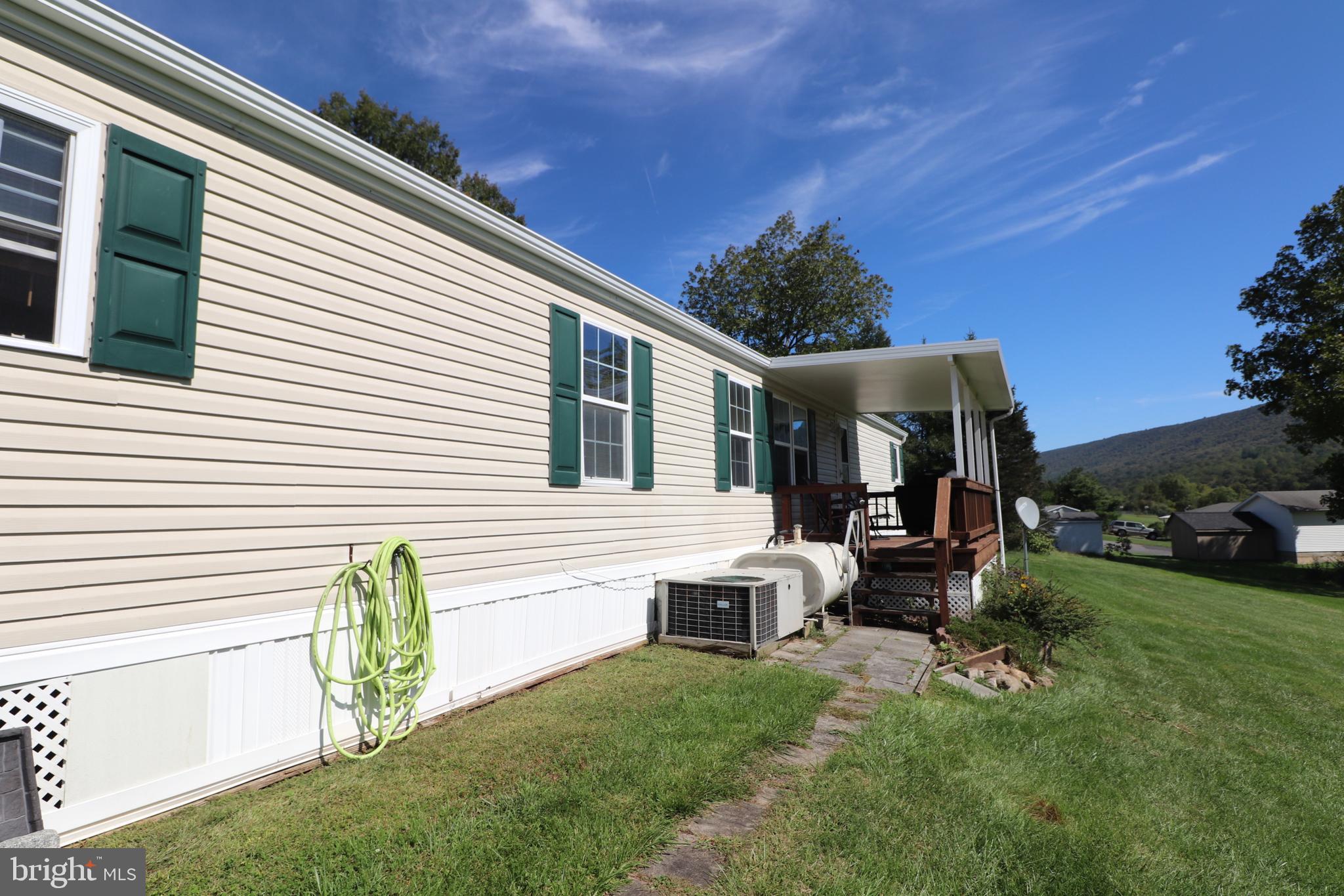35 Hill Side Pl