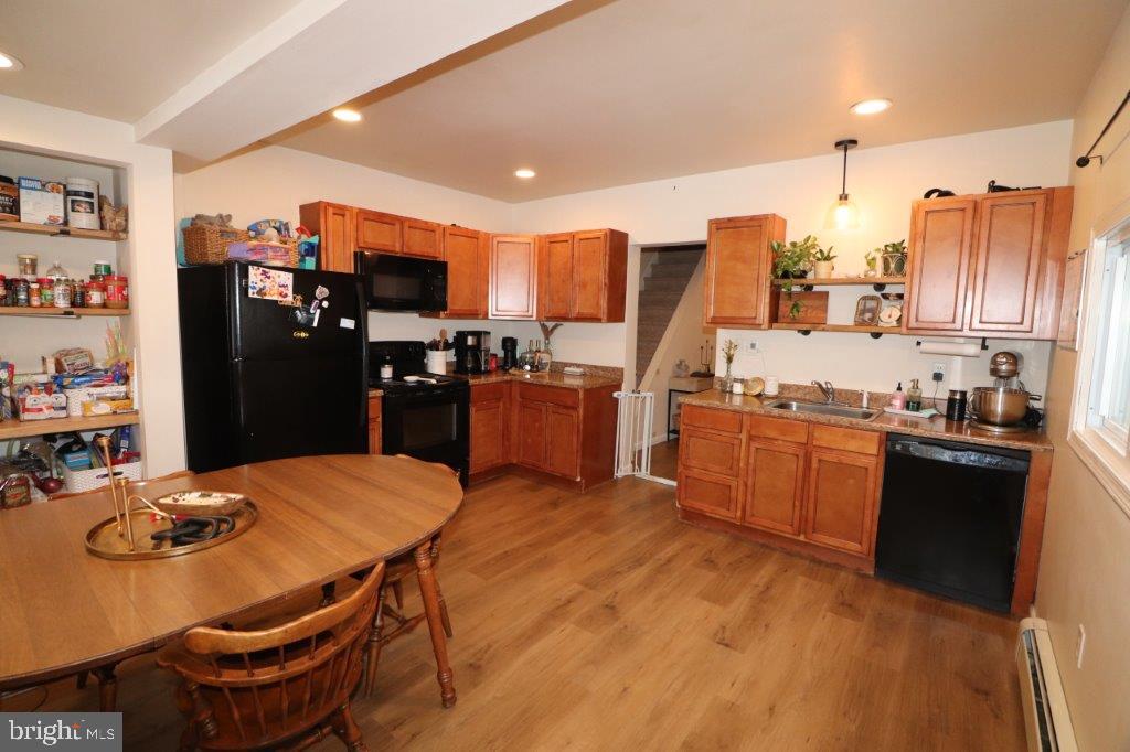 202 Carbon St