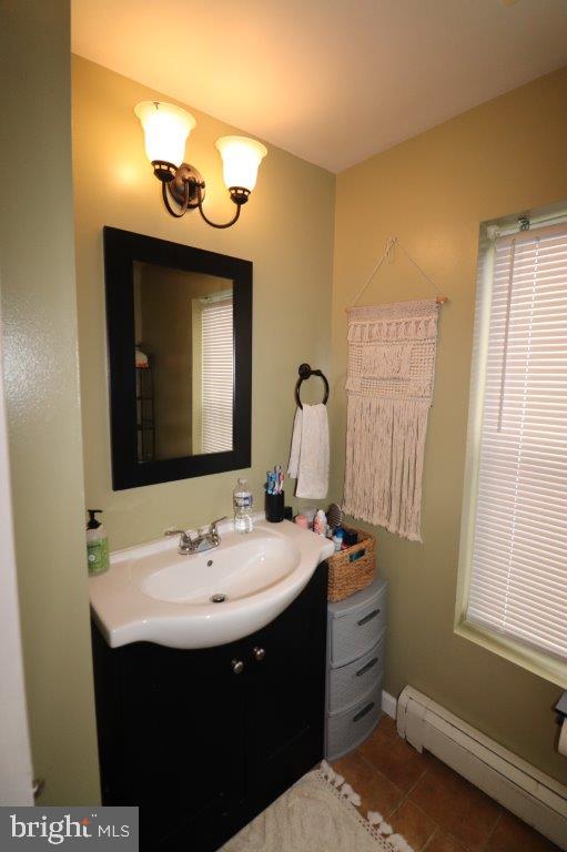 202 Carbon St