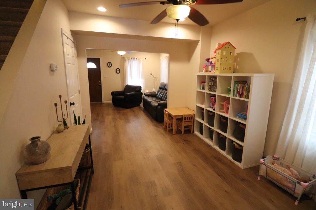 202 Carbon St