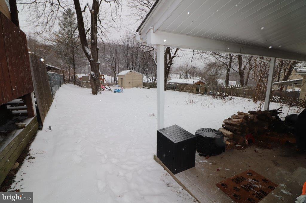 202 Carbon St
